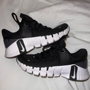 Women’s Nike Metcons size 10